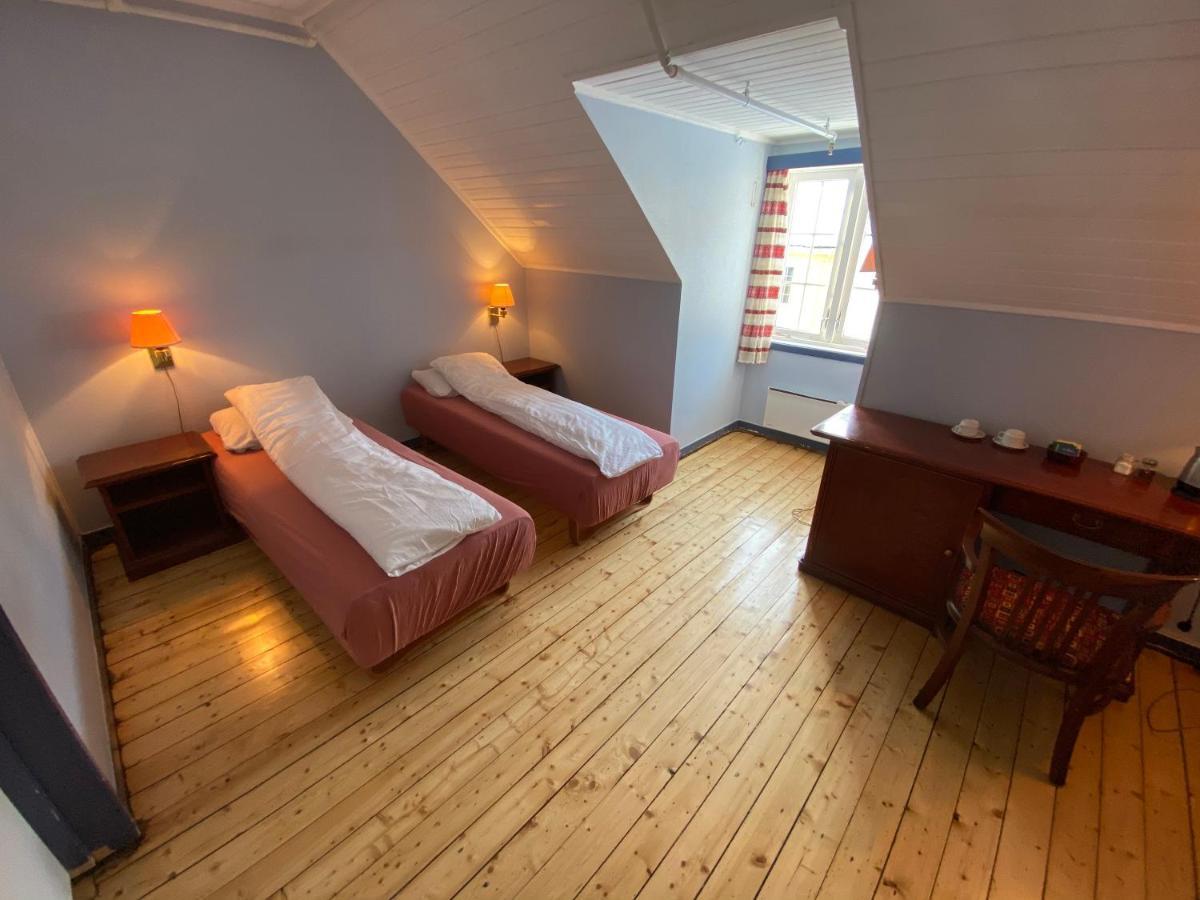 Solhov, Castle Of The Lyngen Alps Hotel Lyngseidet Ngoại thất bức ảnh
